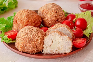 Мясные колобки с хрустящей корочкой и цветной капустой