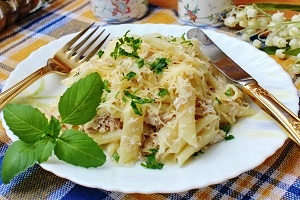 Макароны по-флотски с сыром