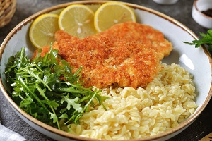 Курица с лимоном аругулой и орзо