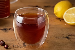 Лесной шиповник с лимоном