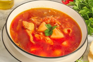 Вкусный борщ с курицей