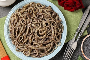 Макароны с маком