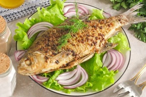 Жареный лещ на сковороде