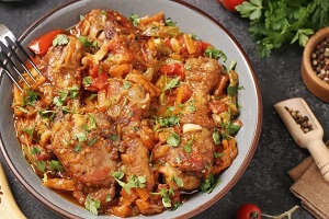 Курица на сковороде по-абхазски