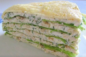 Закусочный торт с куриной грудкой
