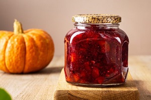 Варенье из тыквы и брусники