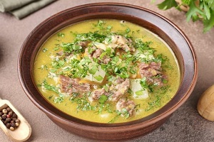 Гороховый суп с тушенкой
