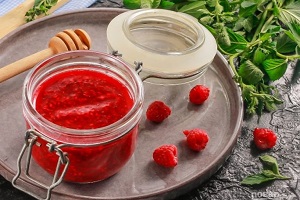 Малина с медом на зиму без варки