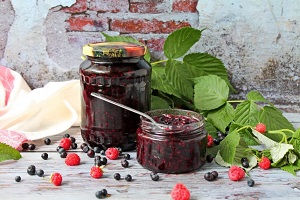 Варенье из малины с черникой