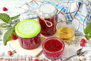 Варенье из малины с коньяком
