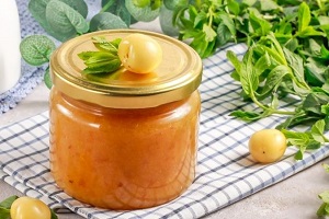 Джем из желтой черешни