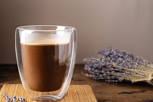 Горячий шоколад с лавандой