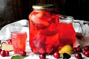 Компот из черешни и груши на зиму