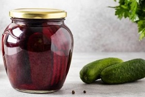 Огурцы маринованные со свеклой на зиму