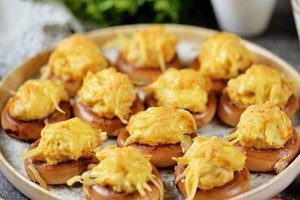 Баранки с фаршем в духовке