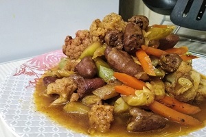 Куриные сердечки с овощами