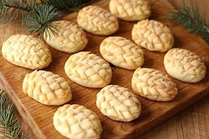 Новогоднее медовое печенье Шишки