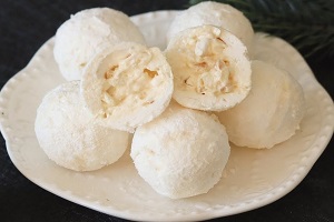 Хрустящие снежки с арахисом