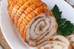 Рулет из курицы Столичный